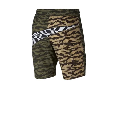 Nike NSW Printed Swoosh Woven Shorts (oliv / weiß)