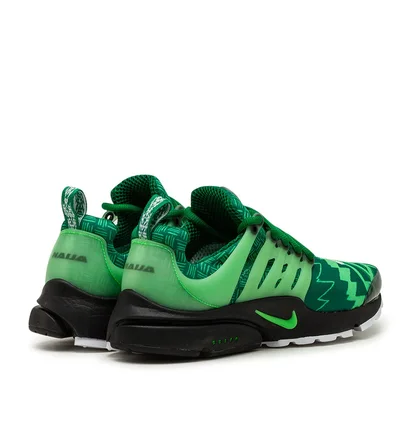 Nike Air Presto 'Naija' (Grün / Schwarz)