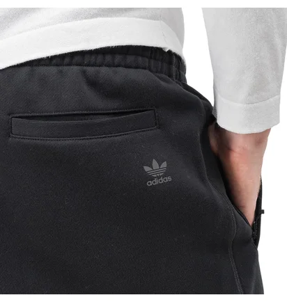 adidas x Pharrell Williams Basics Shorts (Schwarz)