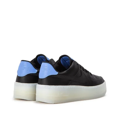 Nike WMNS Air Force 1 Sage Low LX (Schwarz / Blau)