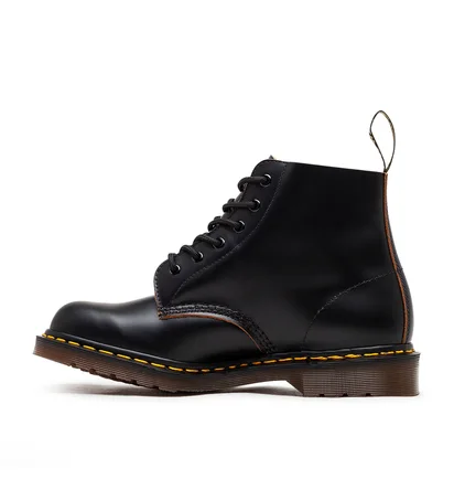 Dr. Martens Vintage 101 Quilon Boots (Schwarz)