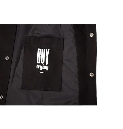 Allike x Black Lodges 'Too Many Chiefs' Coach Jacket (Schwarz)