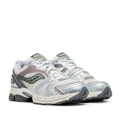 Saucony x Minted NY ProGrid Triumph 4 (Weiß / Silber / Grün)
