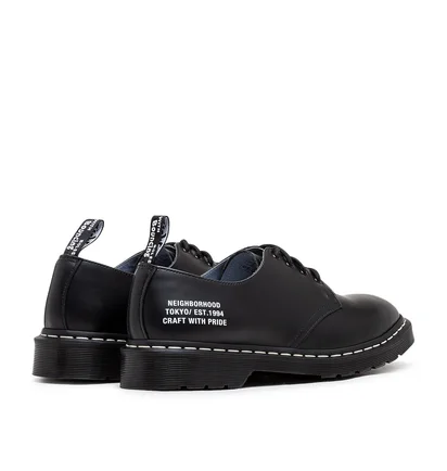 Dr. Martens x Neighborhood Smiths Smooth (Schwarz)