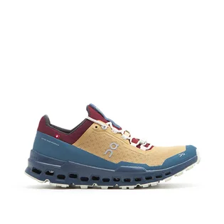 On WMNS Cloudultra (Braun / Petrol)