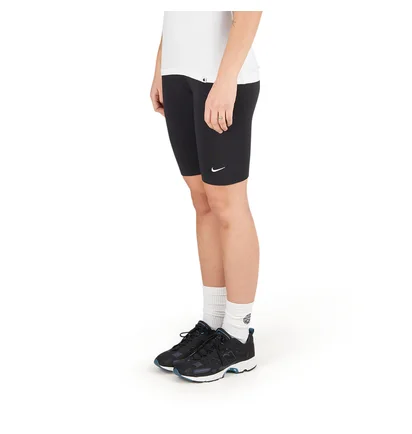 Nike Sportswear Essential Bike Shorts (Schwarz)