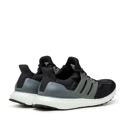 adidas x NASA Ultraboost DNA 5.0 (Schwarz / Grau)