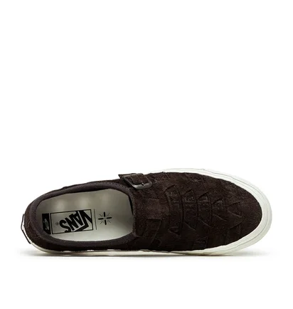 Vans Vault x Taka Hayashi UA TH Style 47 Huarache (Dunkelbraun / Weiß)