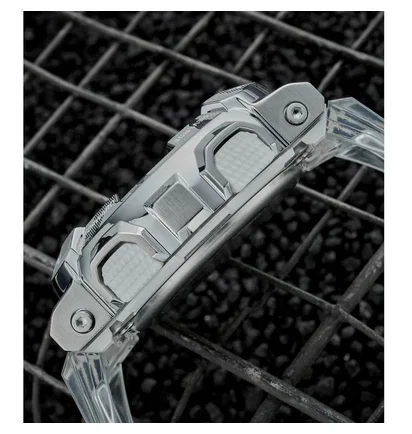 Casio G-Shock GM-110SCM-1AER (Silber / Transparent)