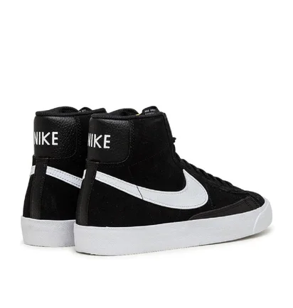 Nike WMNS Blazer Mid ´77 (Schwarz / Weiß)