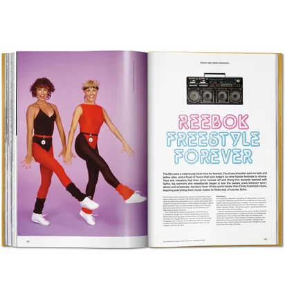 Sneaker Freaker. The Ultimate Sneaker Book by Simon Wood