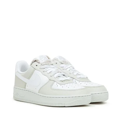 Nike WMNS Air Force 1 '07 (Weiß / Hellgrau)