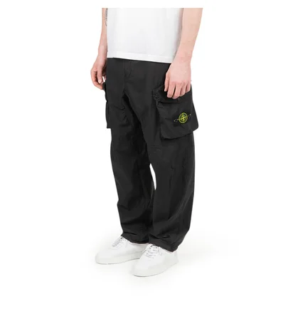 Stone Island Lightweight Cargo Pants (Schwarz)