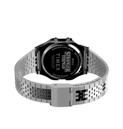 Timex T80 x Stranger Things 34mm Stainless Steel Bracelet Watch (Silber)