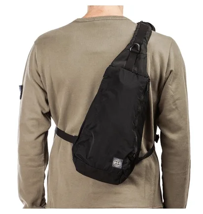 Stone Island GD Compact Nylon One-Shoulder (Schwarz)