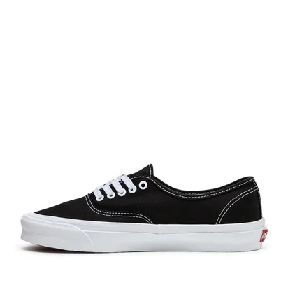 Vans Vault Authentic LX (Schwarz)