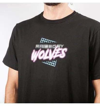 Raised by Wolves Vaporwave T-Shirt (Schwarz)