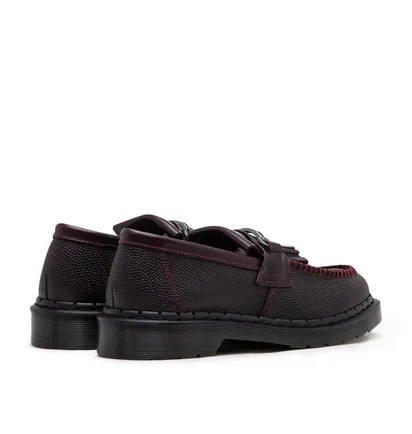 Dr. Martens Adrian Snaffle Pebble Grain Leather Kiltie Loafer (Dunkelrot)