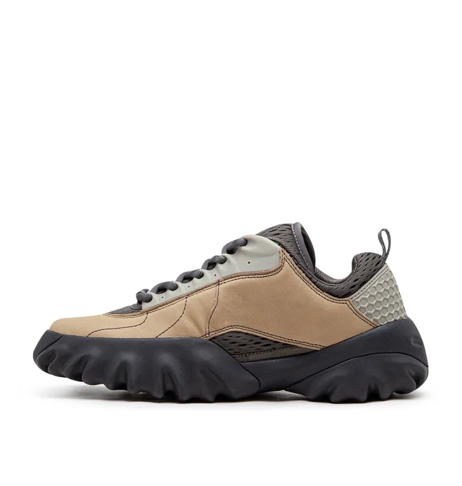 Oakley Factory Team Nubuck Chop Saw (Beige / Grau