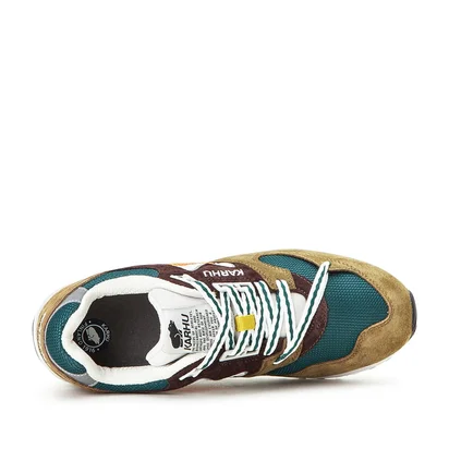 Karhu Synchron Classic (Braun / Grün)