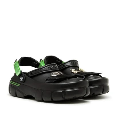 Sankuanz x Crocs Classic Clog (Schwarz)