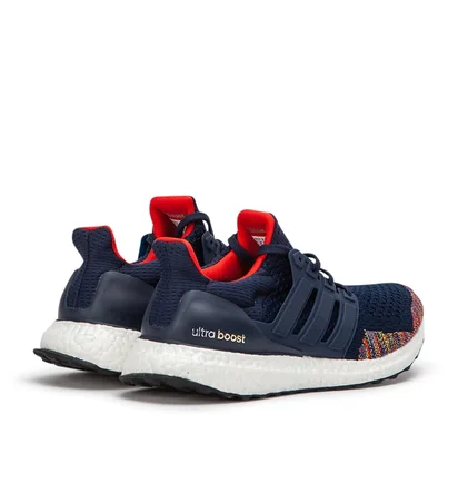 adidas UltraBoost ''Legacy Pack'' (Blau / Multi)