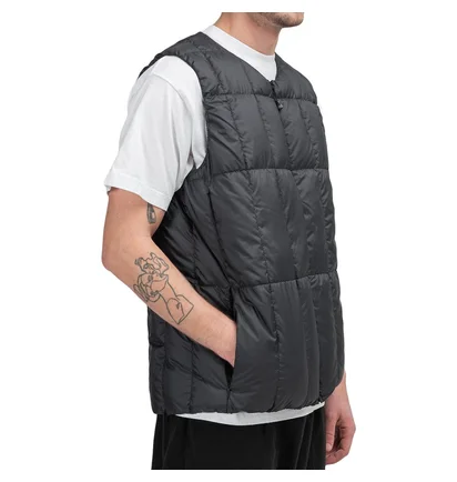 Snow Peak Recycled Middle Down Vest (Schwarz)