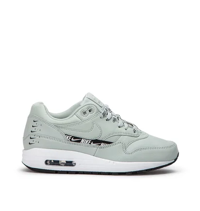 Nike WMNS Air Max 1 SE (Silber)